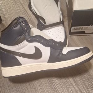 NWT Nike Blue and White Sneakers Comfortable and Stylish